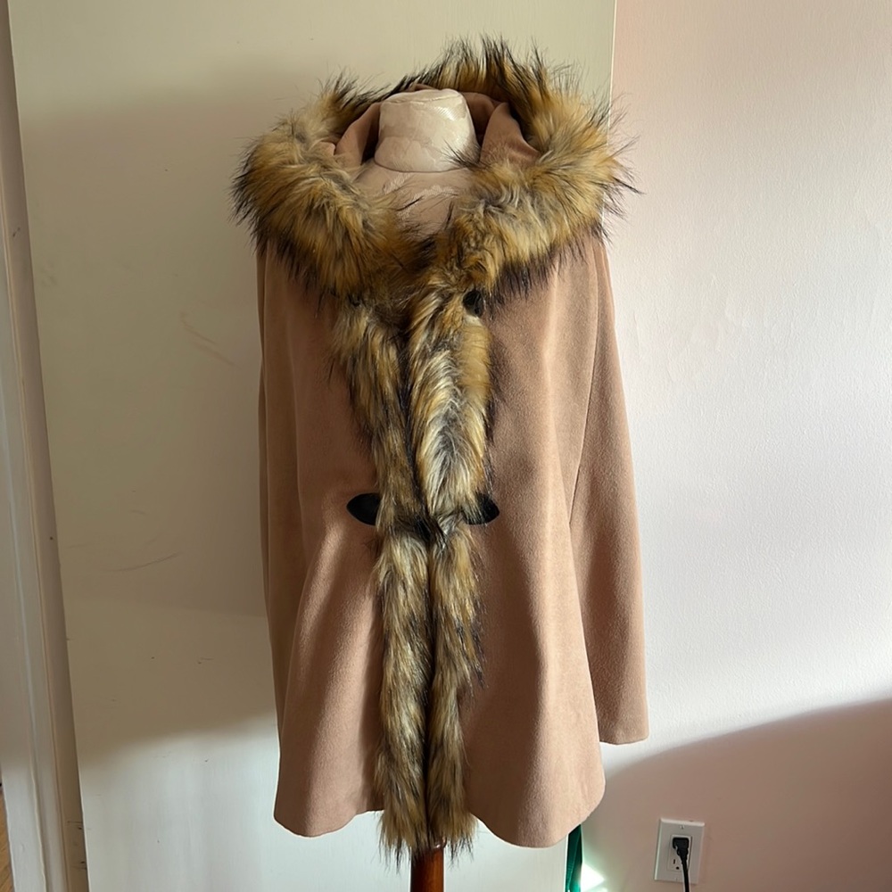 Pink Lady Cape Coat with Faux Fur and Hood Size L